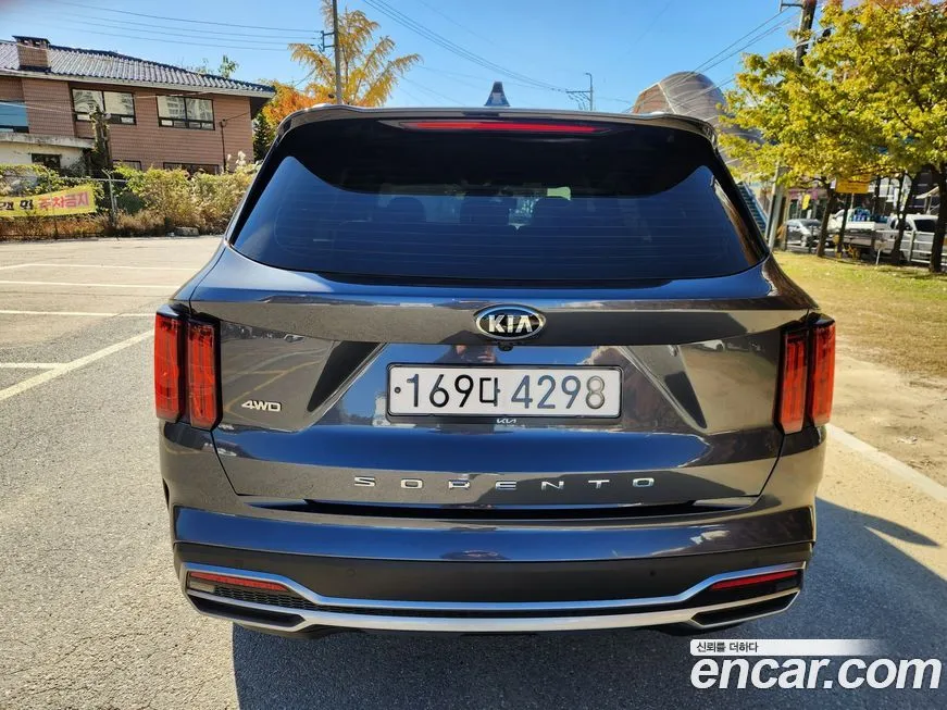 Kia Sorento — фото 5
