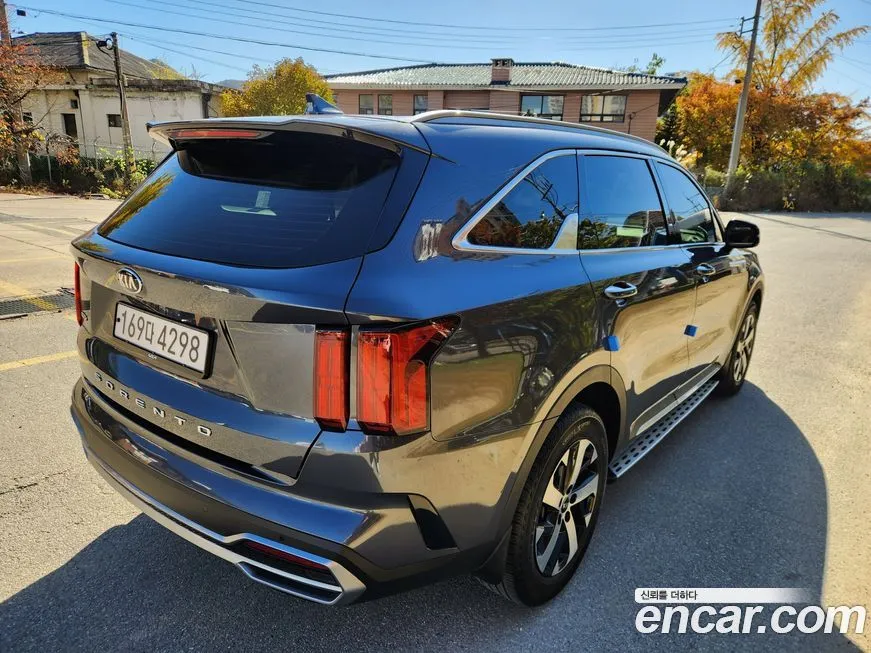 Kia Sorento — фото 6