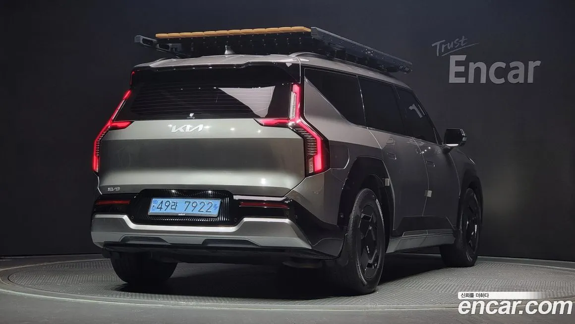 Kia EV9 2024 из KR, фото 2