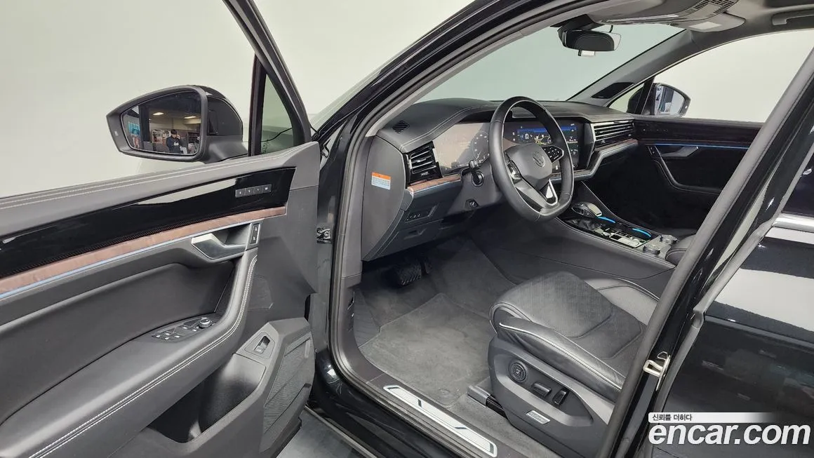 Volkswagen Touareg 2024 из KR, фото 10