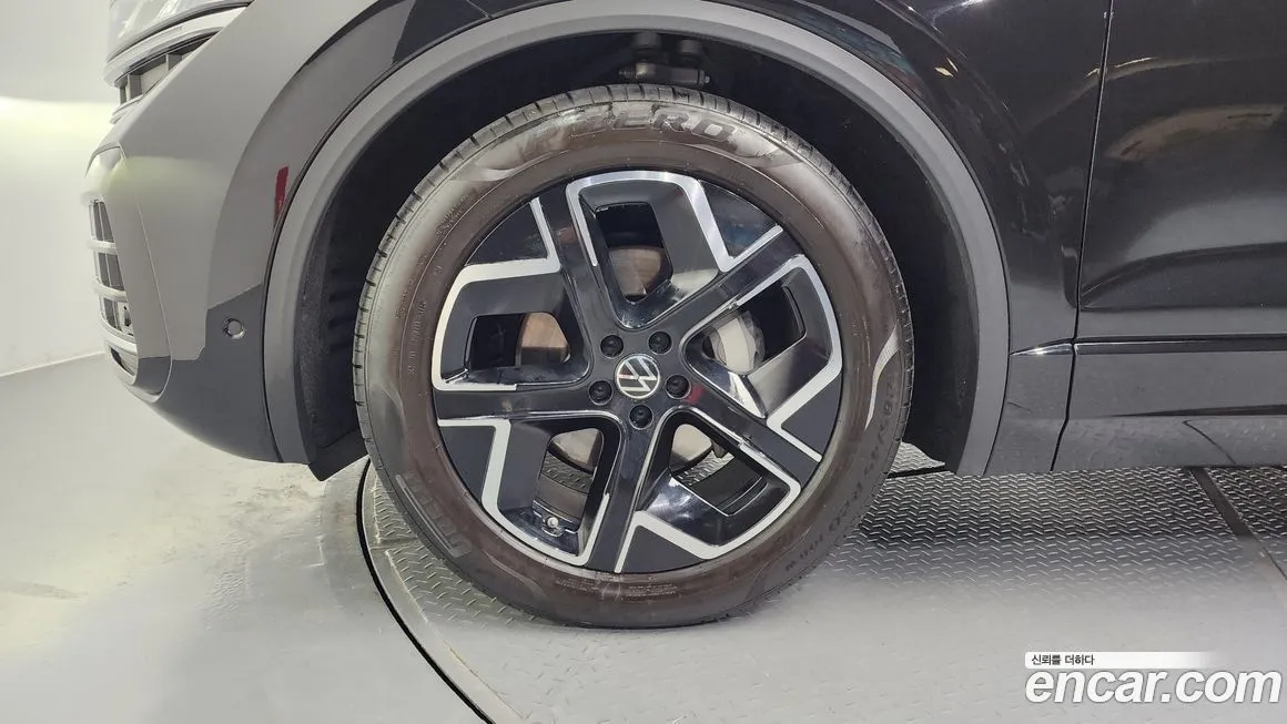 Volkswagen Touareg 2024 из KR, фото 5