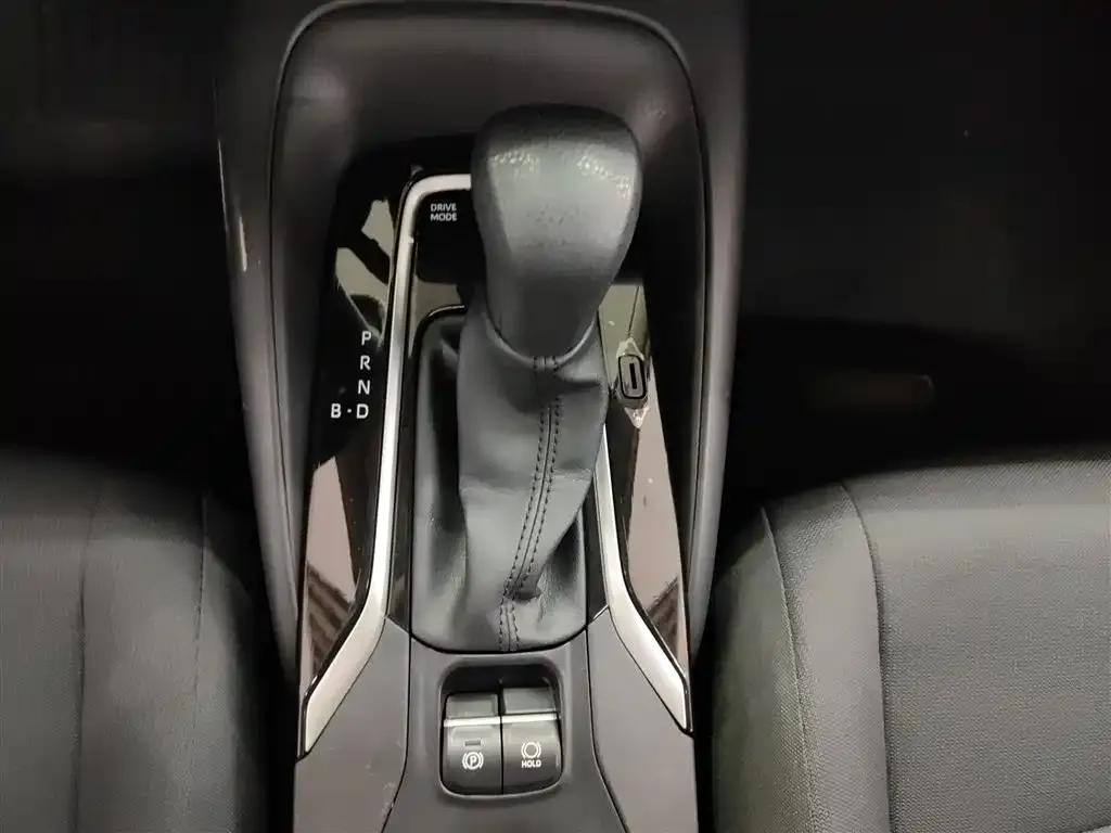 Toyota Corolla 2022 из CN, фото 2