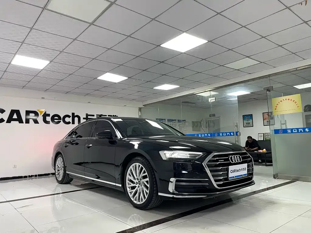 Audi A8 2021 из CN, фото 3