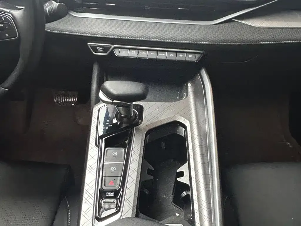 Geely Xingrui 2022 из CN, фото 10