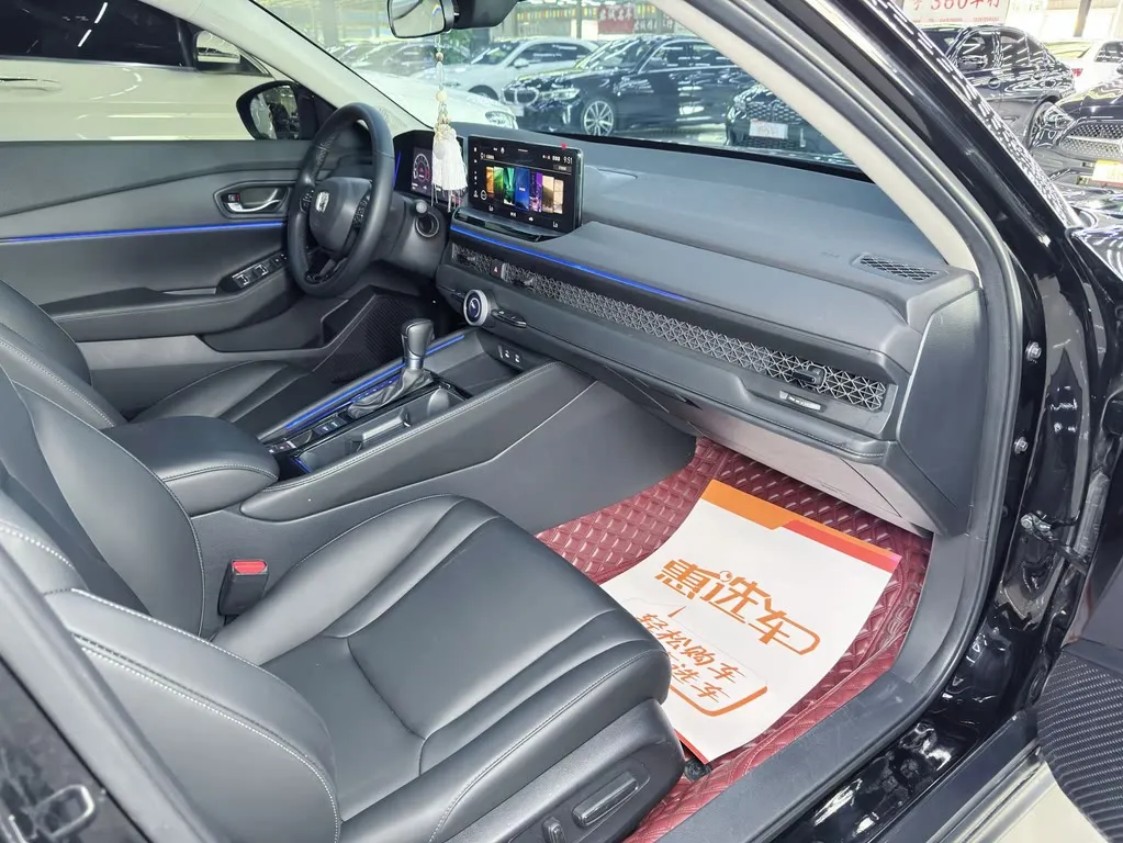 Honda Accord — фото 9