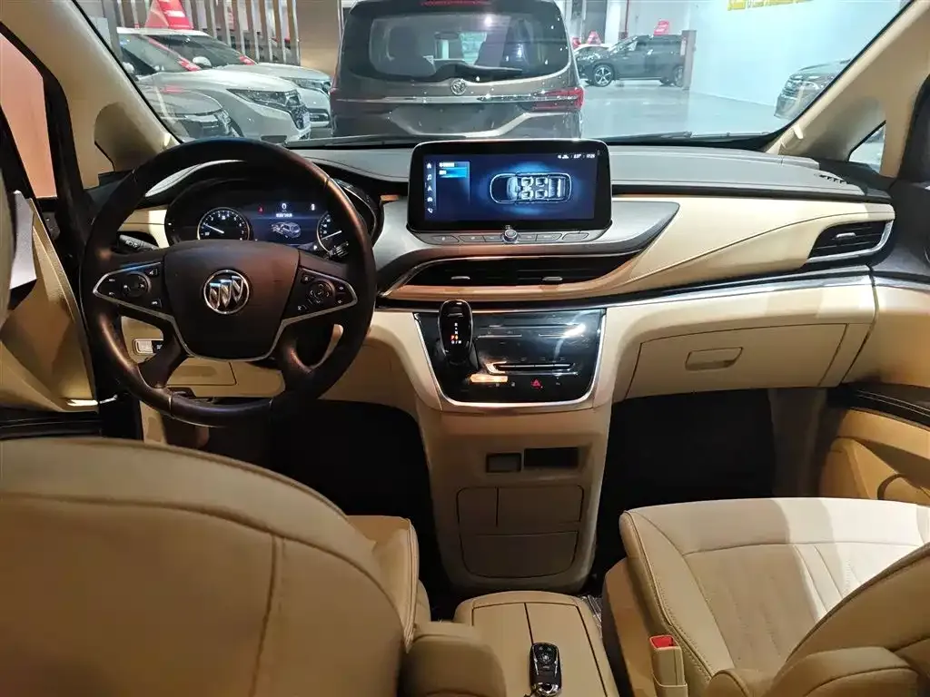 Buick GL8 2024 из CN, фото 10