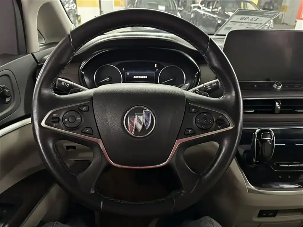 Buick GL8 2021 из CN, фото 3