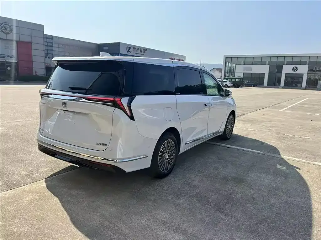 Buick GL8 Hybrid — фото 7