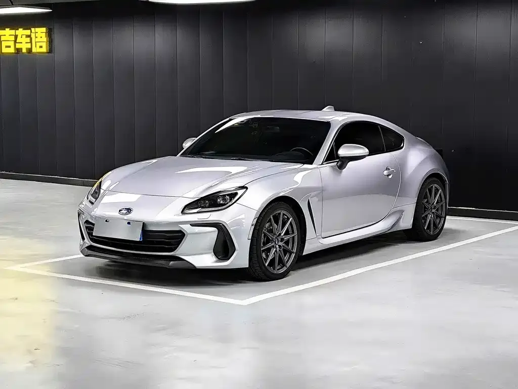Subaru BRZ 2023 из CN, фото 1