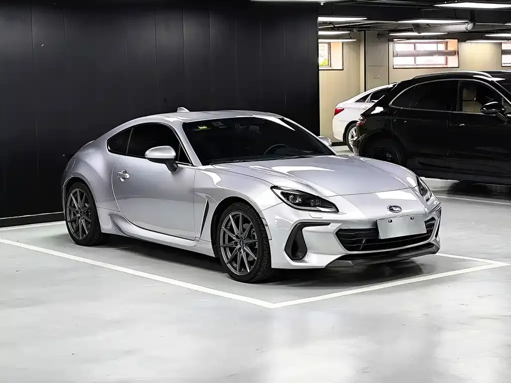 Subaru BRZ 2023 из CN, фото 3