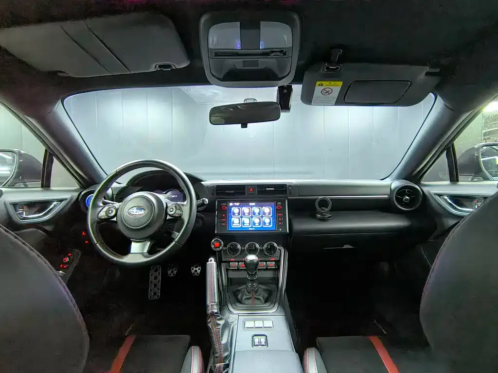 Subaru BRZ 2023 из CN, фото 9