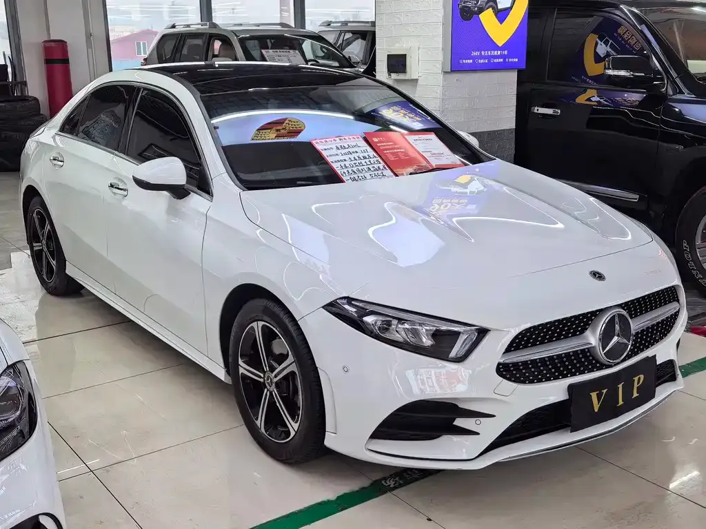 Mercedes-Benz A-Class 2023 из CN, фото 3