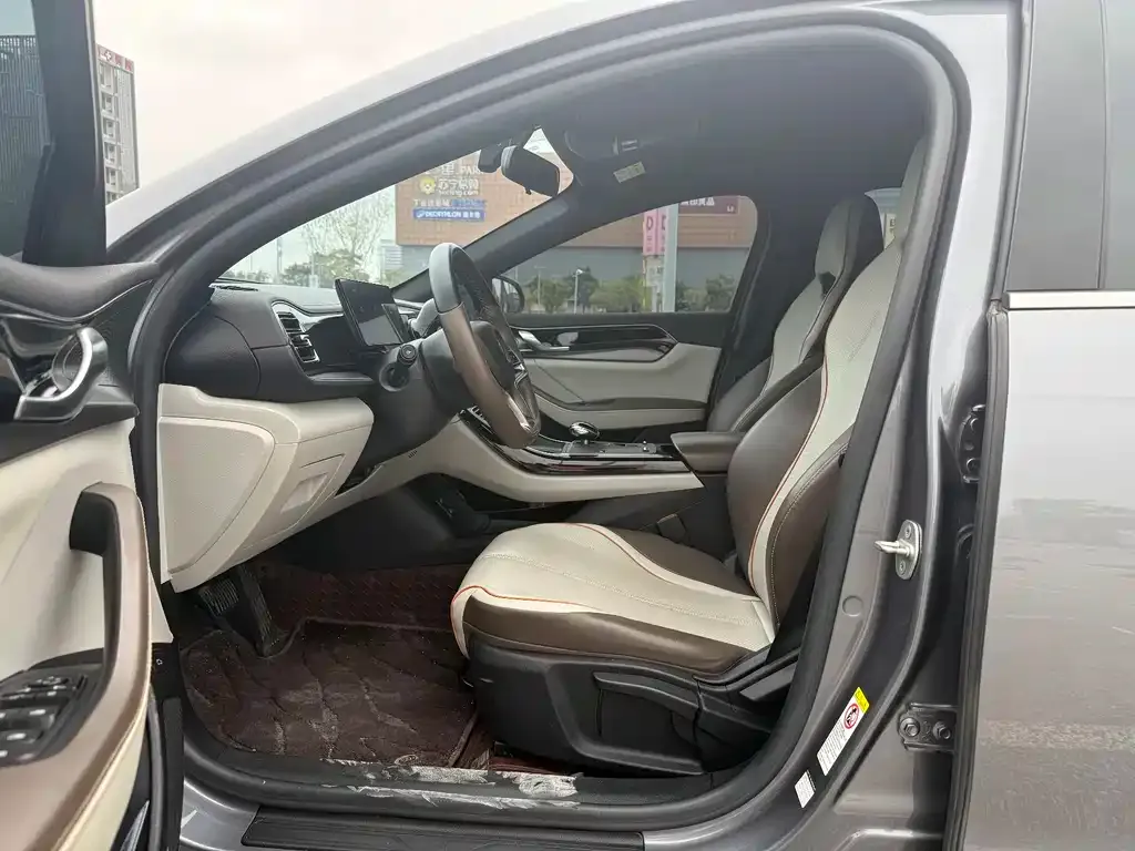 BYD Qin PLUS 2023 из CN, фото 10