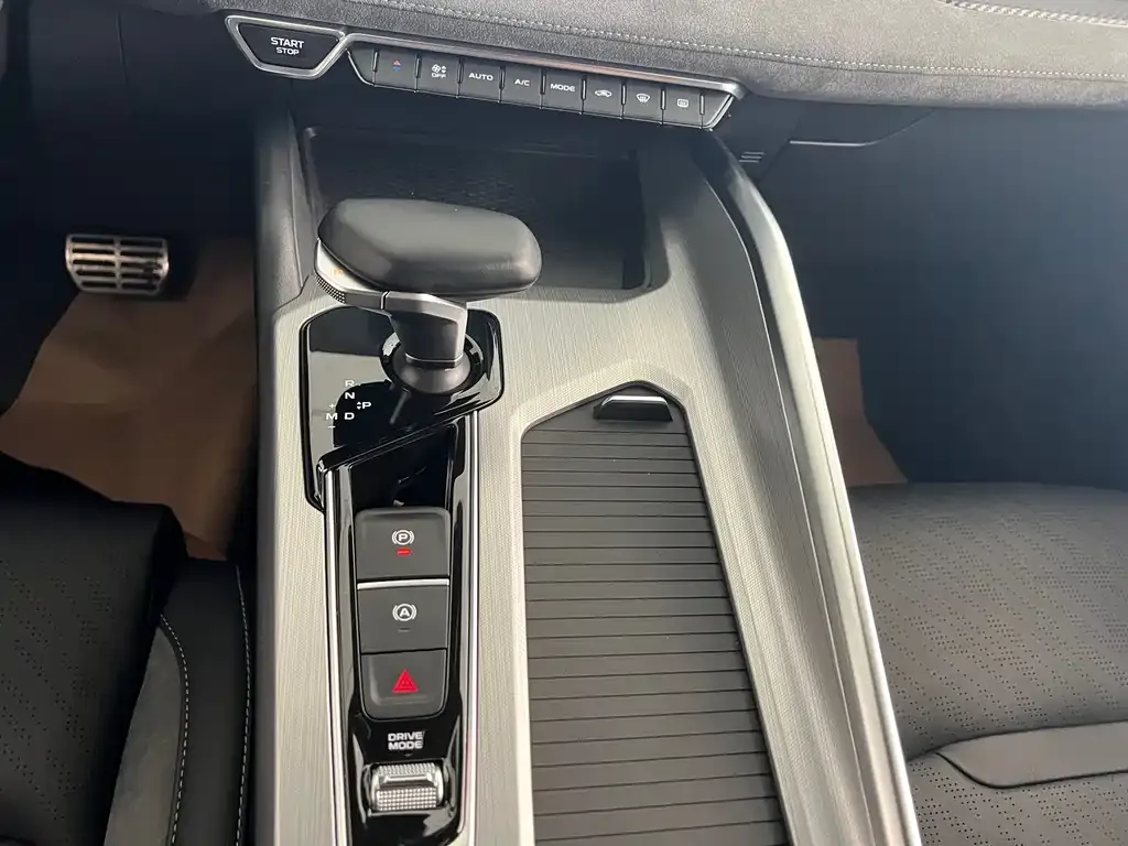 Geely Xingrui 2023 из CN, фото 10