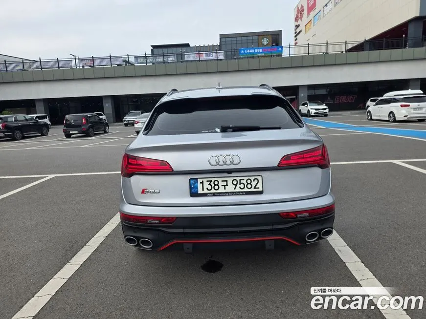 Audi SQ5 2021 из KR, фото 5