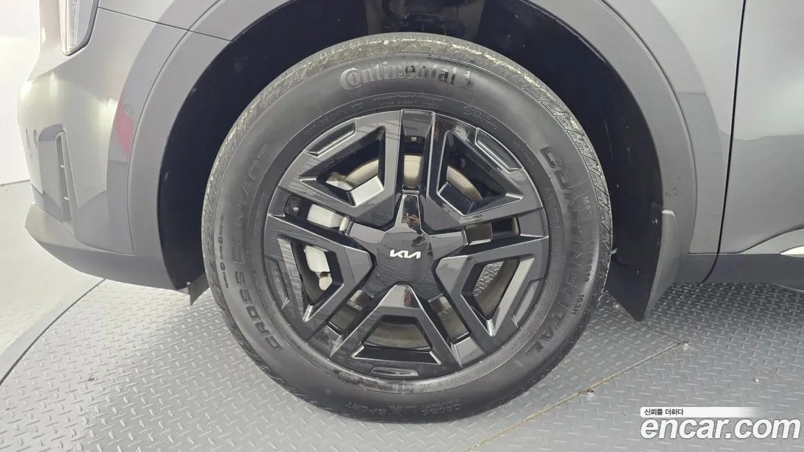 Kia Sorento — фото 5