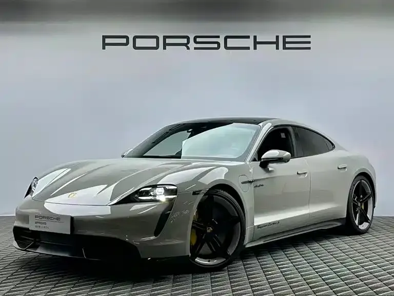 Porsche Taycan — фото 1