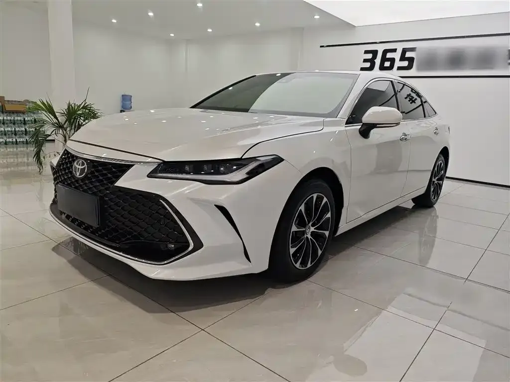 Toyota Avalon 2024 из CN, фото 1