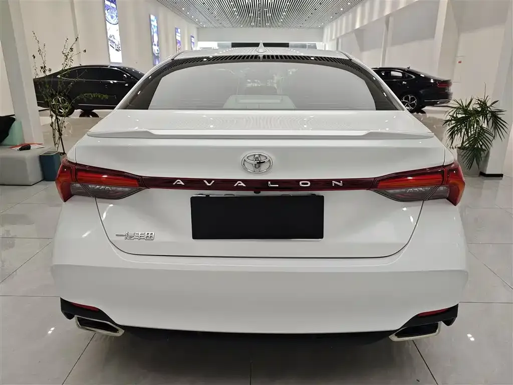 Toyota Avalon 2024 из CN, фото 8
