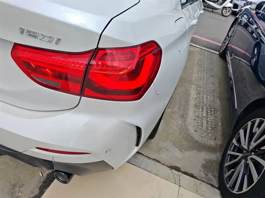 BMW 1 Series 2021 из CN, фото 8