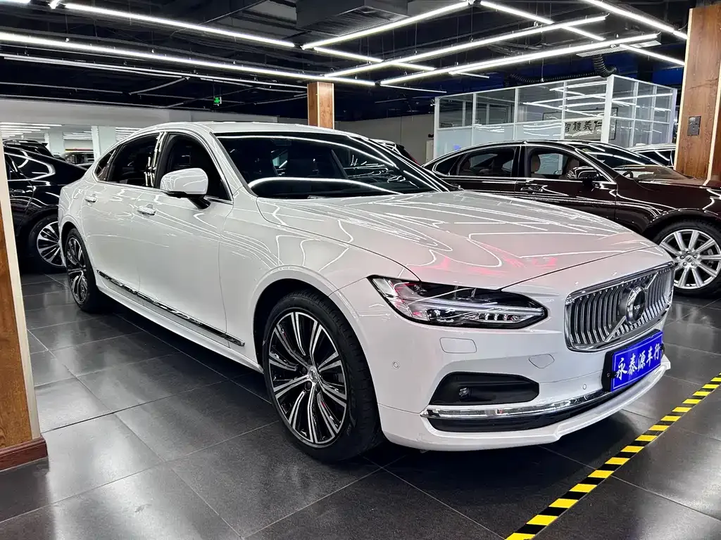 Volvo S90 2021 из CN, фото 3
