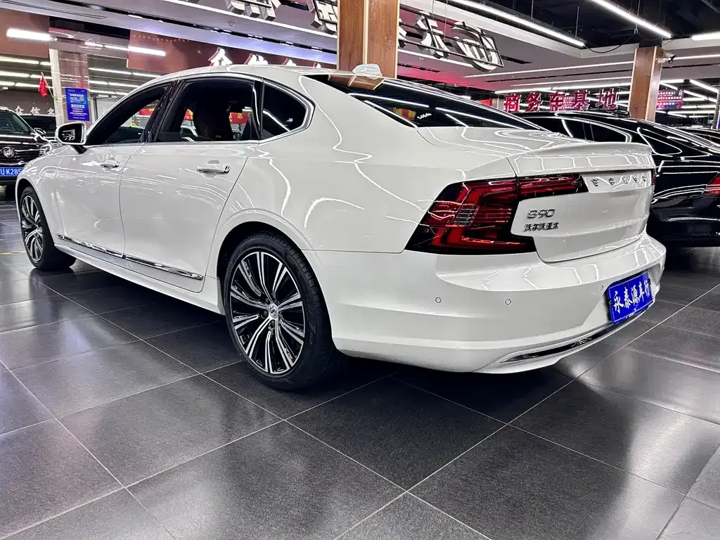 Volvo S90 2021 из CN, фото 5