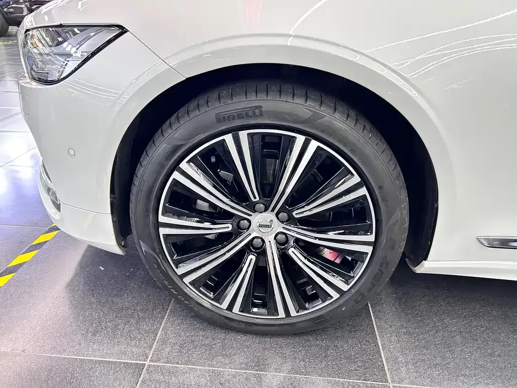 Volvo S90 2021 из CN, фото 6