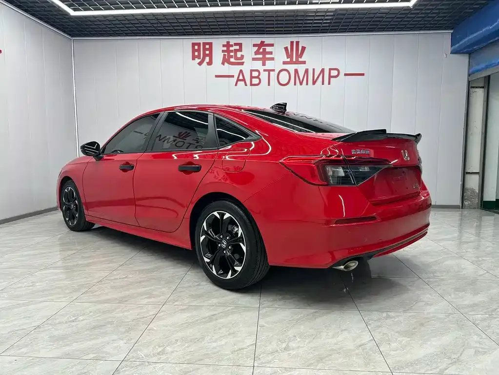 Honda Civic — фото 8
