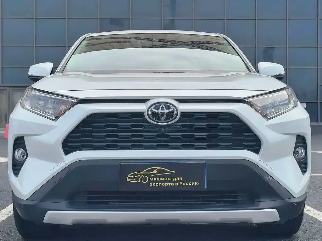 Toyota RAV4 2023 из CN, фото 2