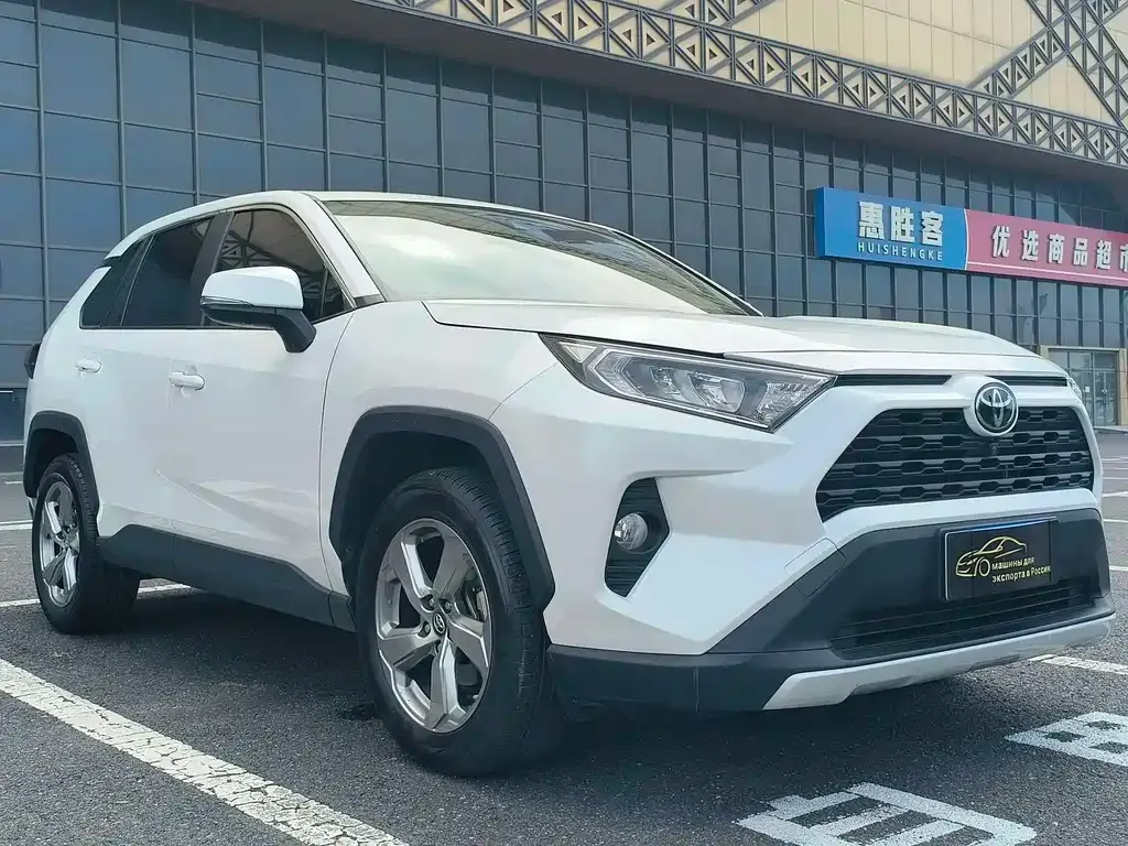Toyota RAV4 2023 из CN, фото 3