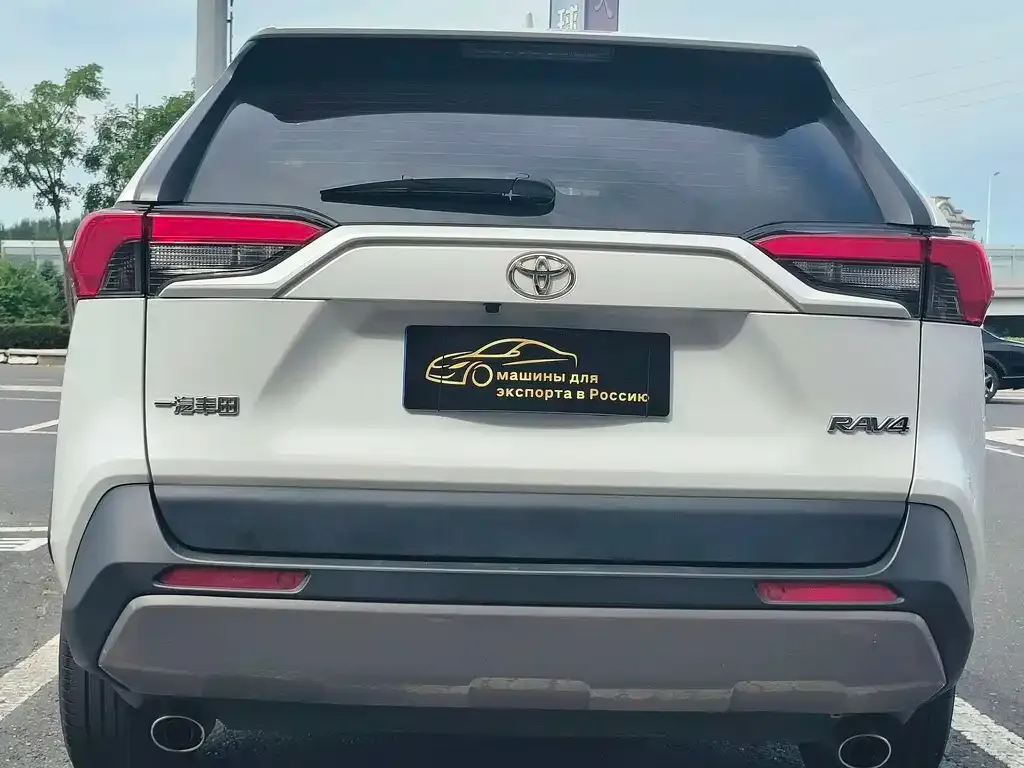 Toyota RAV4 2023 из CN, фото 9