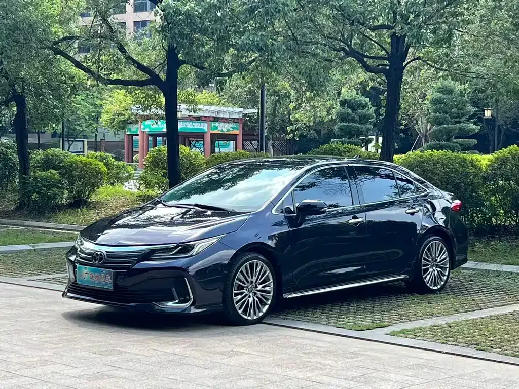 Toyota Allion — фото 1