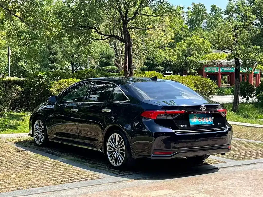Toyota Allion — фото 4