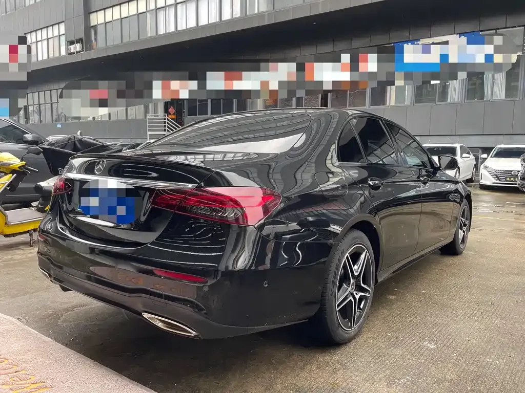 Mercedes-Benz E-Class (Import) — фото 9