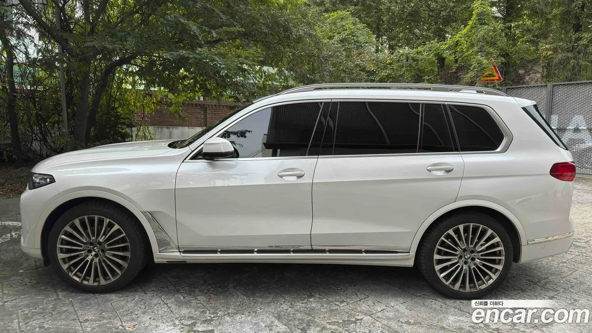 BMW X7 — фото 4