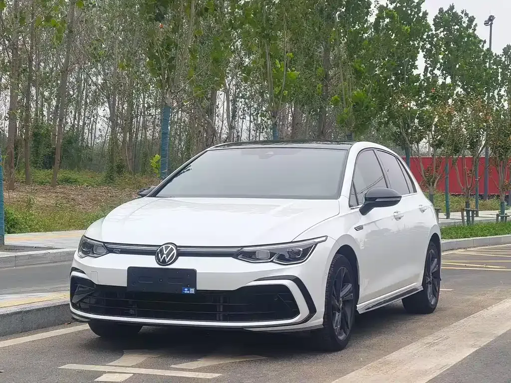 Volkswagen Golf 2022 из CN, фото 1