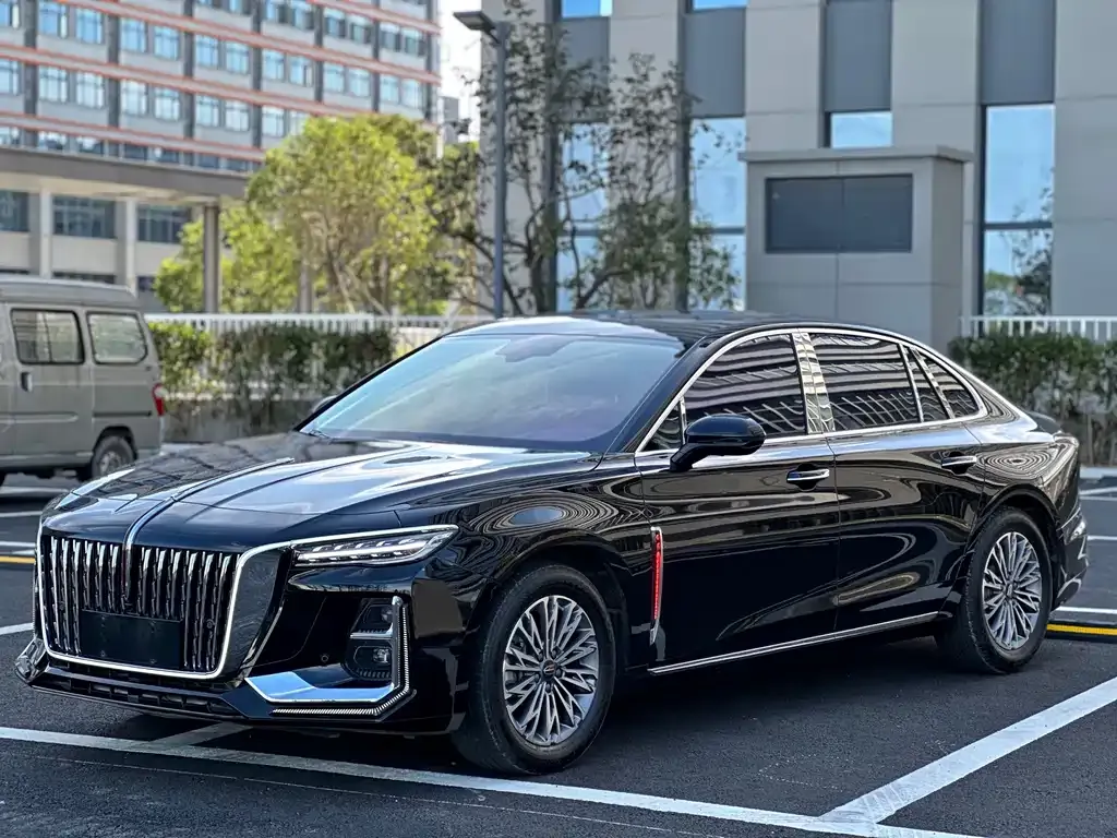 Hongqi H5 — фото 1