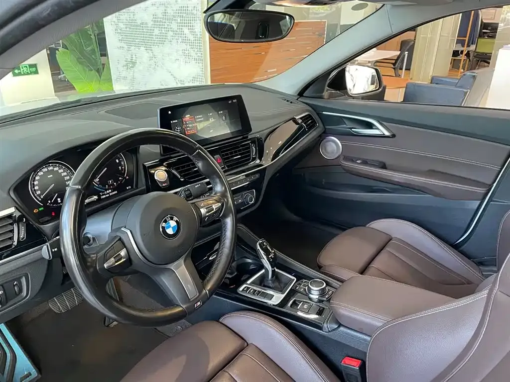 BMW 1 Series 2023 из CN, фото 6