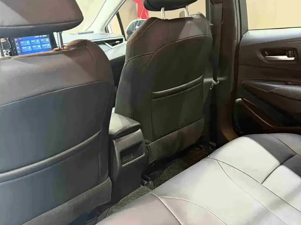 Toyota Corolla 2021 из CN, фото 10