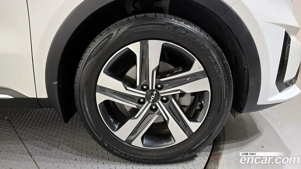 Kia Sorento — фото 5