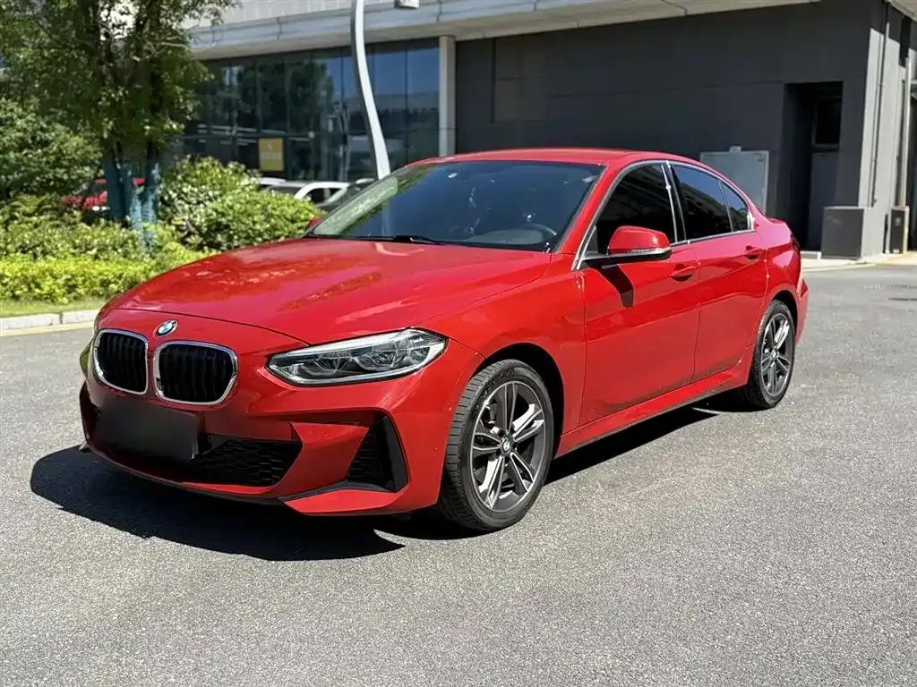 BMW 1 Series 2021 из CN, фото 3