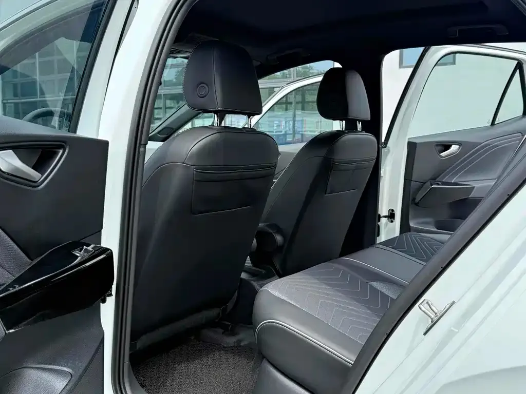 Volkswagen ID.3 2024 из CN, фото 7