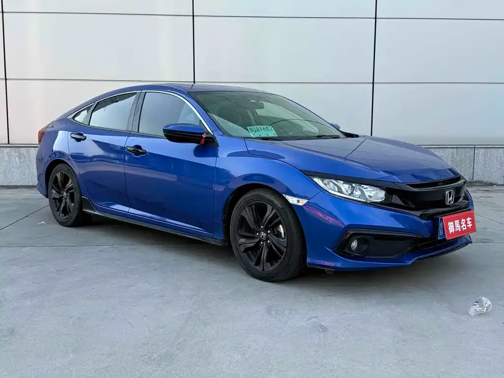 Honda Civic 2022 из CN, фото 2