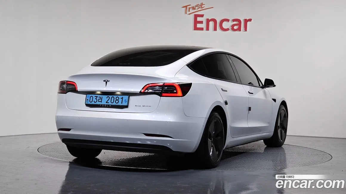 Tesla Model 3 — фото 2
