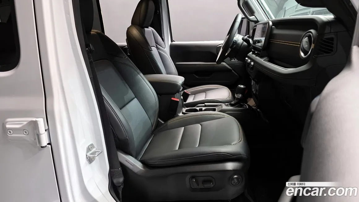 Jeep Wrangler 2025 из KR, фото 10