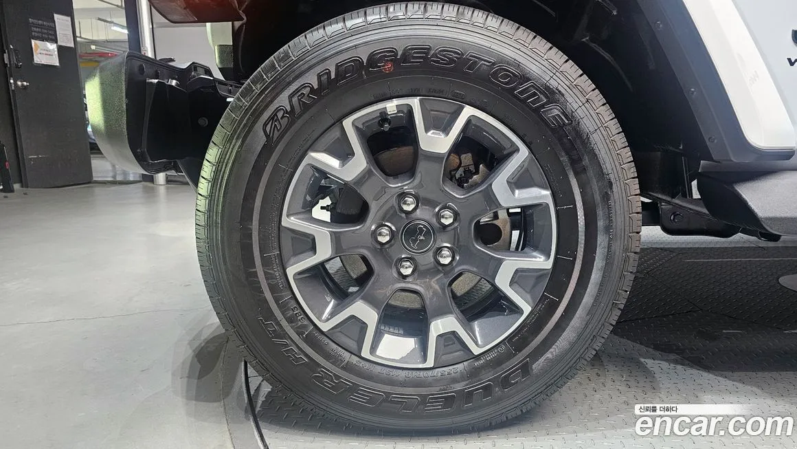 Jeep Wrangler 2025 из KR, фото 5
