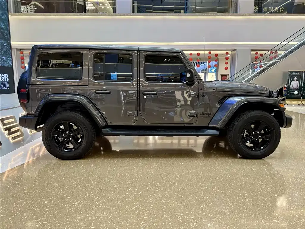 Jeep Wrangler 2022 из CN, фото 4
