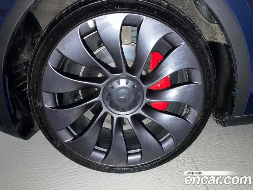 Tesla Model Y 2022 из KR, фото 7