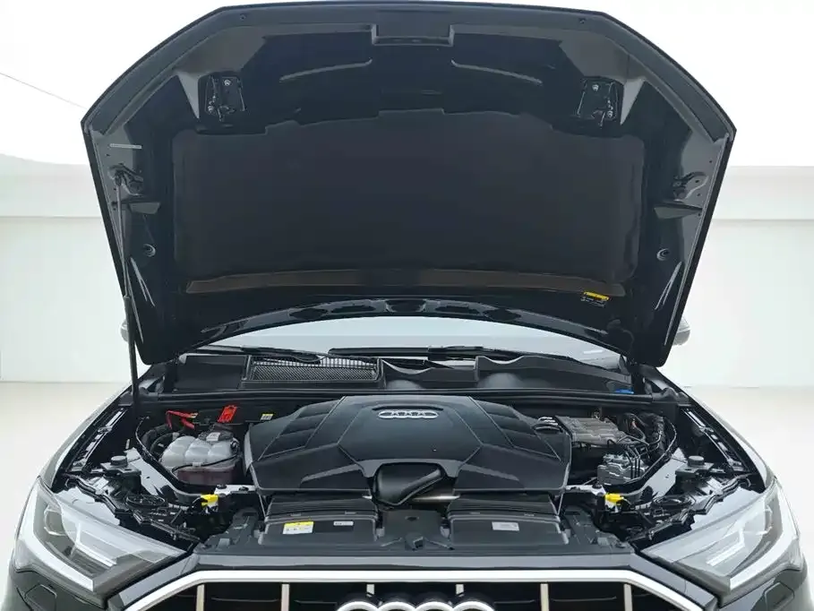 Audi Q7 2022 из CN, фото 7