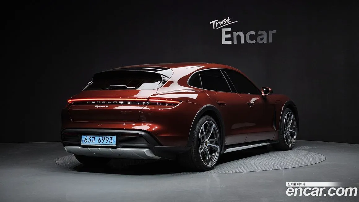 Porsche Taycan 2022 из KR, фото 2